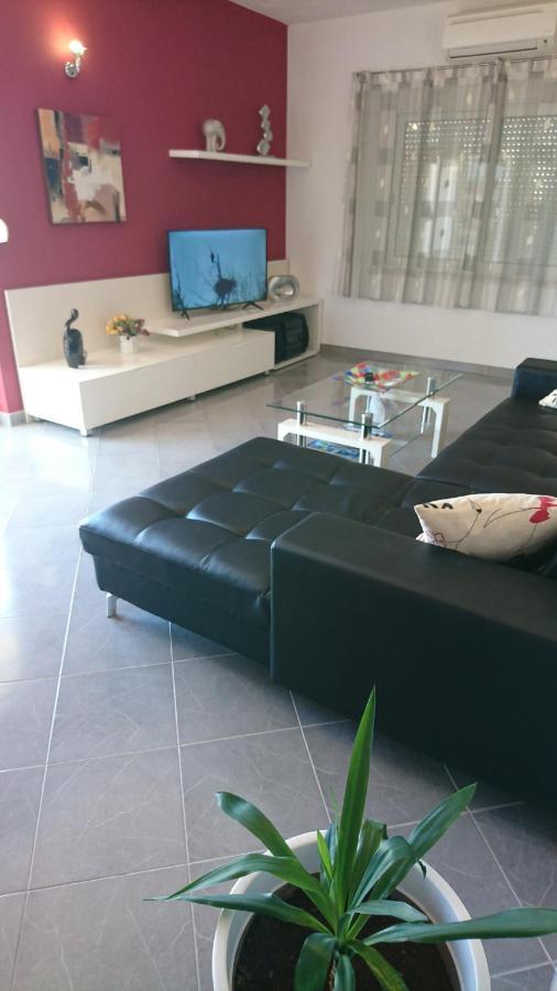 Charming Modern House With The New Swimming Pool - Apartment Maya 1 Trogir Exteriör bild