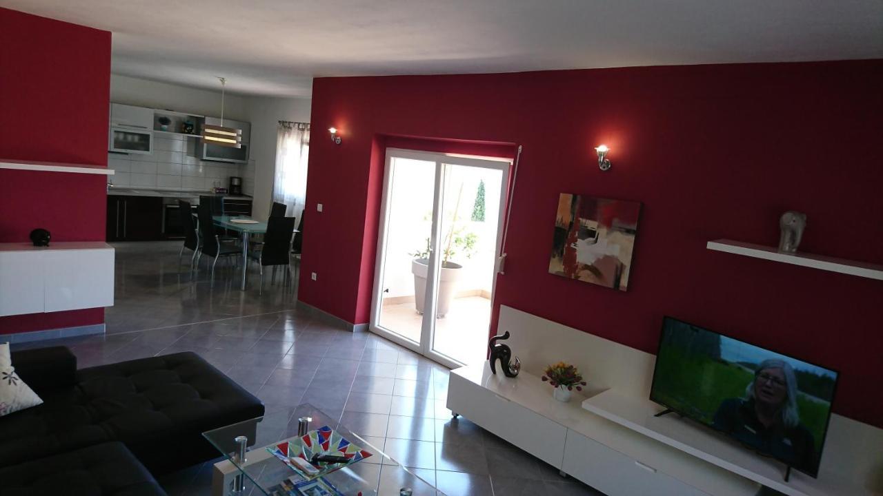 Charming Modern House With The New Swimming Pool - Apartment Maya 1 Trogir Exteriör bild